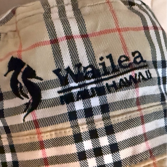 Burberry Checkered Bucket Hat with Embroidery - Picture 2 of 5